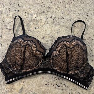 Frederick’s of Hollywood Push-up Bra size 38C